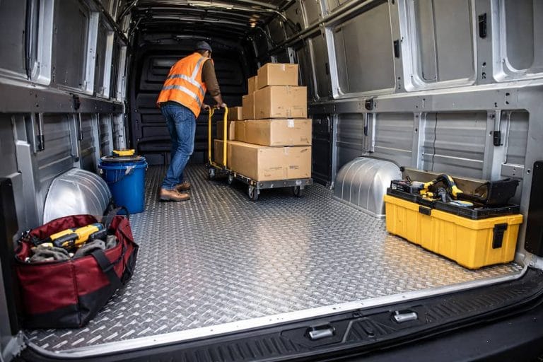 Panelvan Araçlarda Zemin Deformasyonu Nasıl Önlenir?